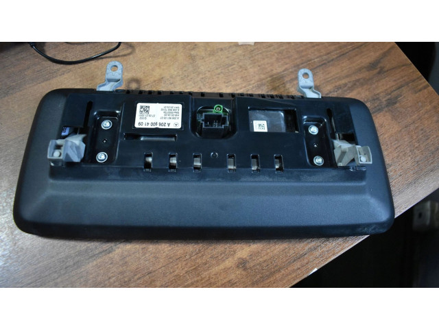 Přístrojová deska  Mercedes-Benz C W206 2025 A2069004109555525  