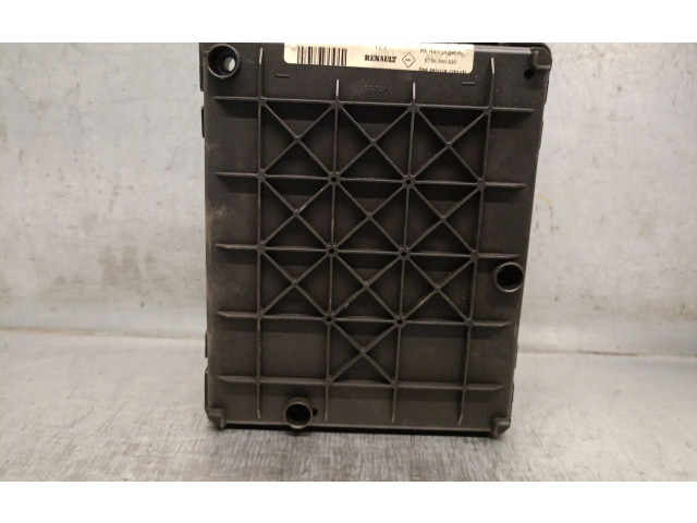 Pojistková skříňka Řídící jednotka BSM 8200029340B, S108502510FSIEMENS   Renault Megane I 2000