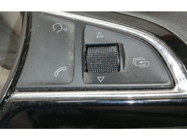 Руль Skoda Fabia Mk3 (NJ)  2015 - 2021 года 5E0419091, 308370299340AC      