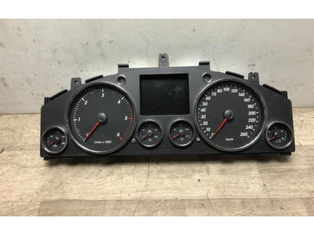 Панель приборов    Volkswagen Touareg I       