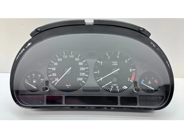 Přístrojová deska  BMW 5 E39 2000 8370082, 008630029  