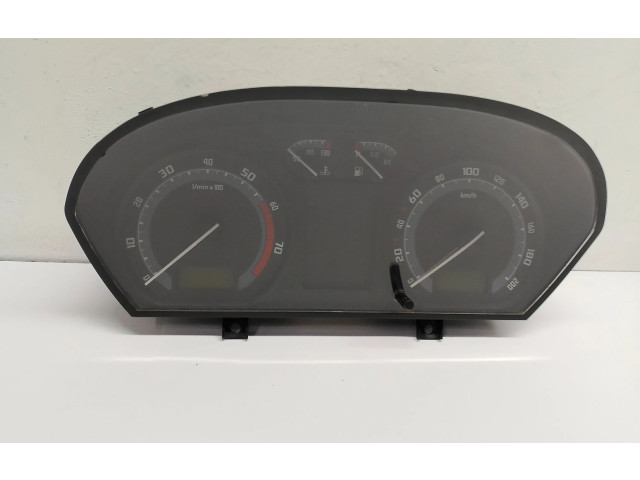 Přístrojová deska  Skoda Fabia Mk1 (6Y) 2003 88311298  