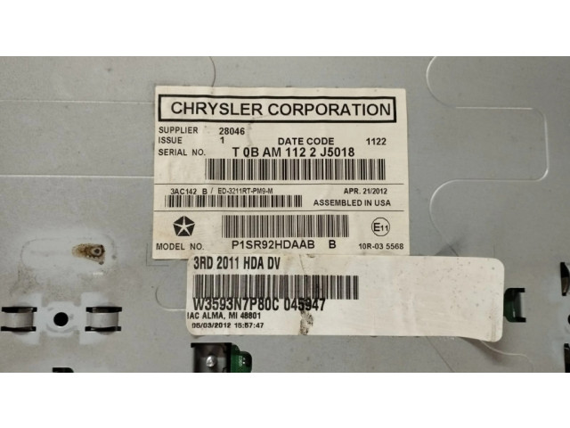 Дисплей    P1SR92HDAAB   Chrysler Town & Country V