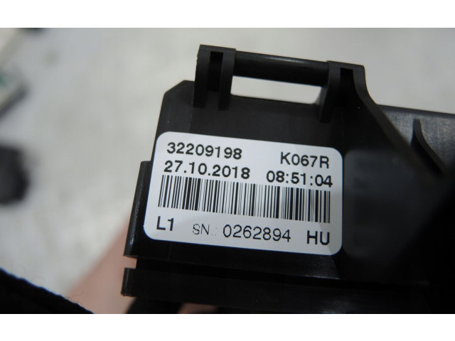   Pojistková skříňka 32209198   Volvo V60 2018