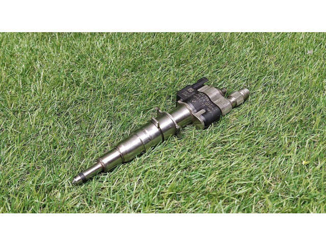 Форсунка 1353758526112, 7585261    BMW 5 E60 E61 для бензинового двигателя N54B30 3