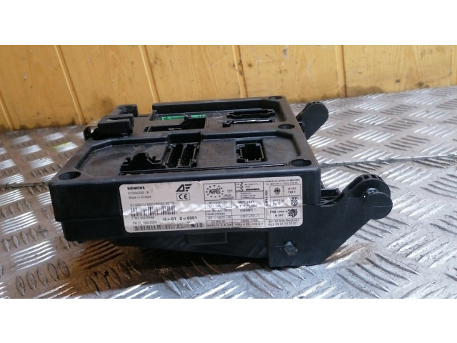 Блок предохранителей 7M3962258AC   Ford Galaxy    