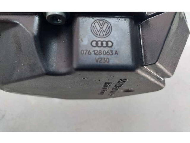 Дроссель 076128063A   Volvo V40 Cross country
