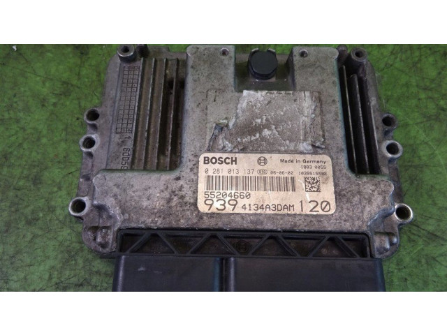 Блок управления двигателя 0281013137   Alfa Romeo 159