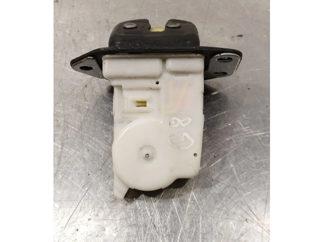 Замок багажника     Nissan Leaf I (ZE0) 2010 - 2017 года