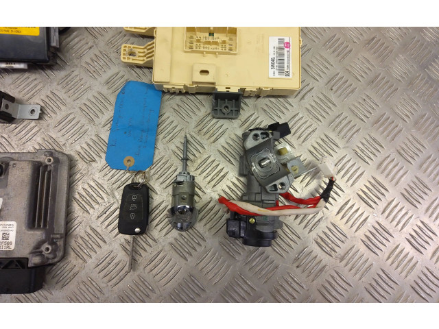 Комплект блоков управления 39101-2F568, 0281019638   KIA Sportage