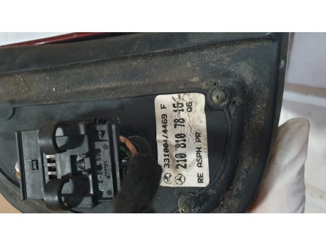 Zpětné zrcátko pravé Mercedes-Benz E W210 1999  331004469F, 2108107816  