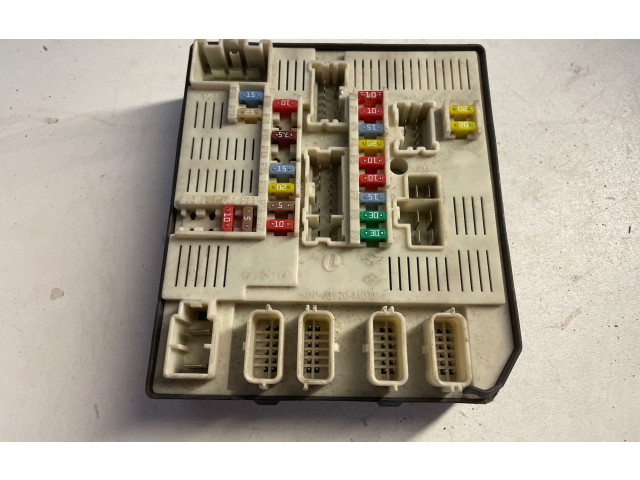 Блок предохранителей 284B66052R, 7189098261   Renault Laguna III    