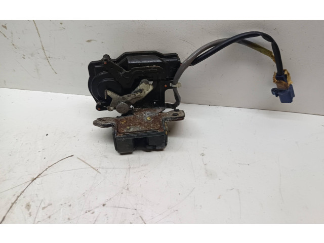 Замок багажника     Toyota Corolla E110 1995 - 2002 года