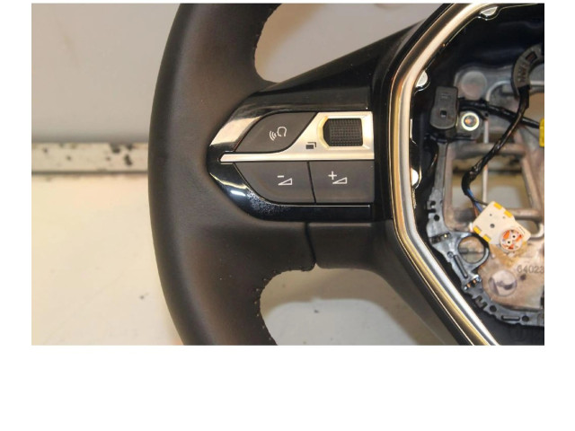 Volant Peugeot 2008 II 2019 2209020088  