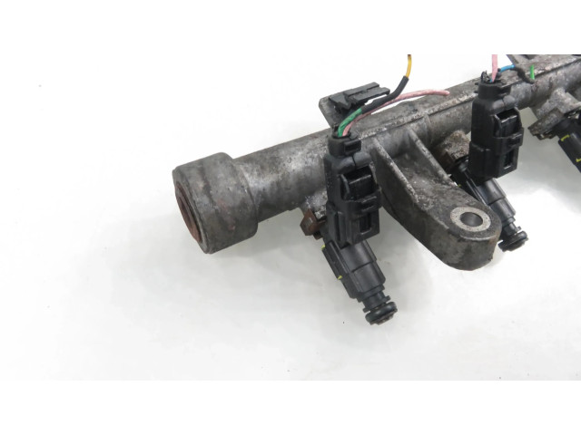 Vstřikovací lišta 9260930008, 3531022600   Hyundai Getz  pro benzínový motor 1.3 G4EA 