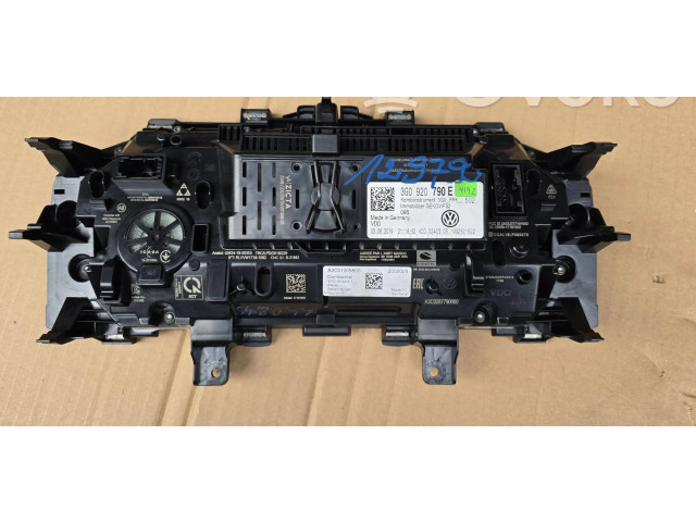Панель приборов 3G0920790E   Volkswagen Tiguan       