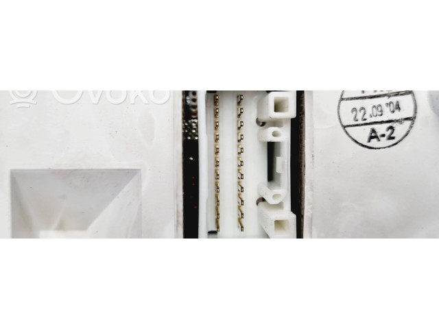 Комплект блоков управления MR951770, MM0038001   Mitsubishi Colt