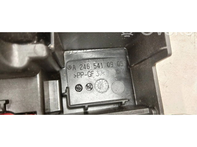   Pojistková skříňka 2465403803, A2465400182   Mercedes-Benz A W176 2017
