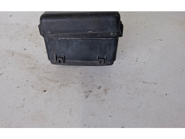   Pojistková skříňka 8266248190   Lexus RX 450H 2011
