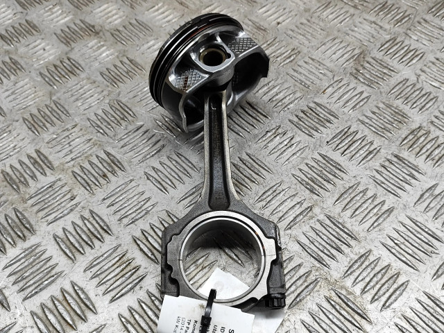  Поршень  FR3Z6108A, CR3Z6200B  Ford Mustang VI для бензинового двигателя 5.0