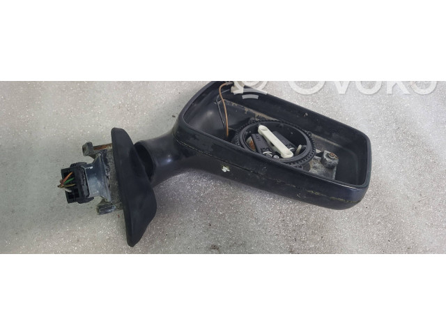 Zpětné zrcátko  Audi Coupe 1994  027666  