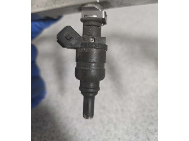 Vstřikovací lišta 143894902, 1427240   BMW 5 E39     