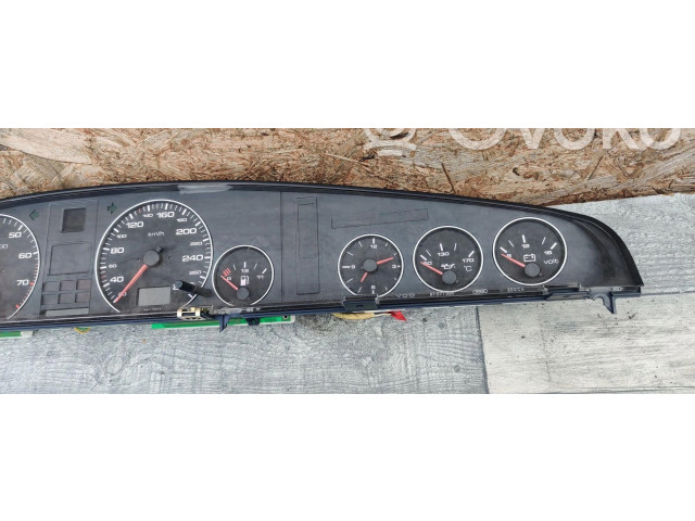 Přístrojová deska  Audi 100 S4 C4 1992 4A1919033HD  