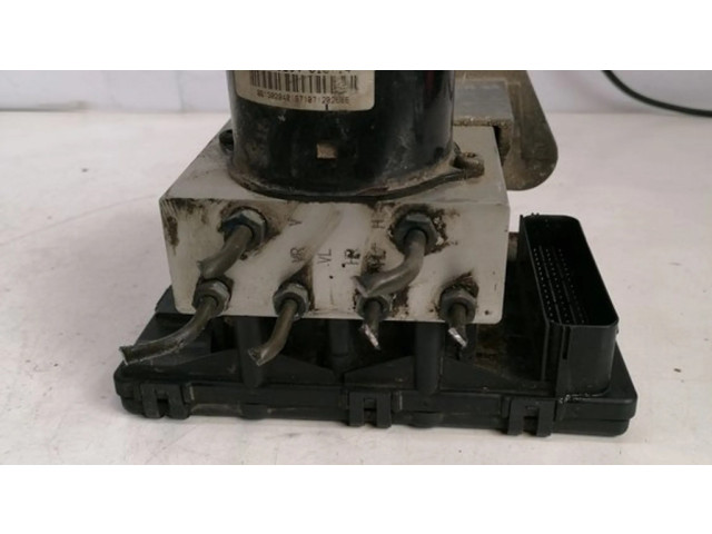 Jednotka ABS A1705450132, A2024310840   Mercedes-Benz CLK A208 C208 2001