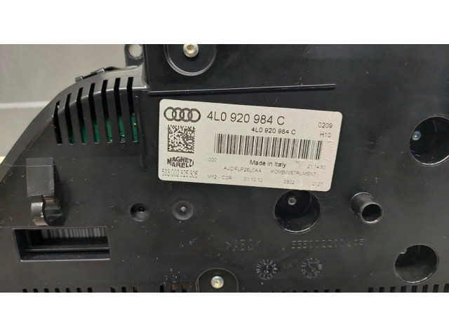 Панель приборов 4L0920984C   Audi Q7 4L       