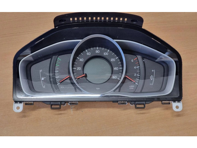 Přístrojová deska  Volvo V60 2015 31327751, 0040519  