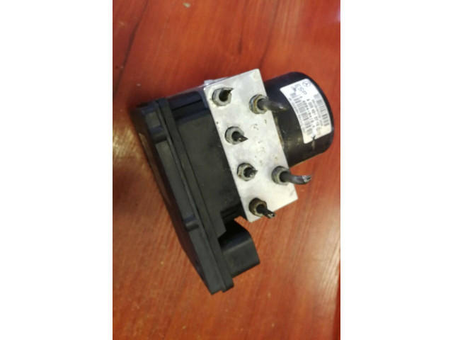 Jednotka ABS A2095452932   Mercedes-Benz C W203 2000