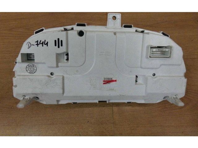 Přístrojová deska  Mitsubishi Outlander 2013 8100B895  