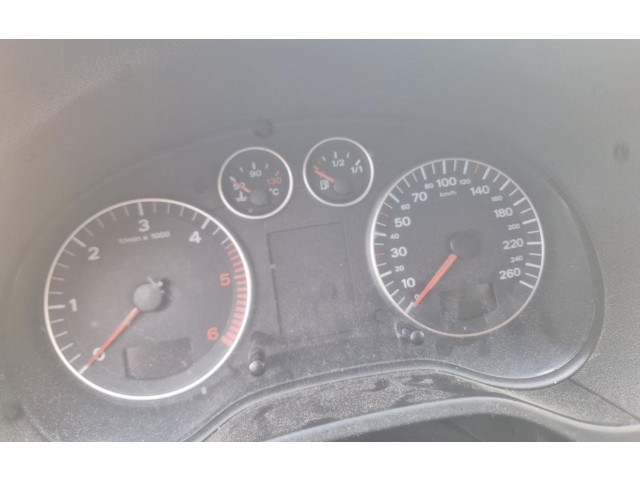 Přístrojová deska  Audi A3 S3 8P 2004   