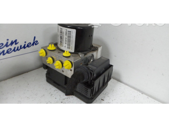 Jednotka ABS 13440100, 13379599   Opel Zafira C 2014