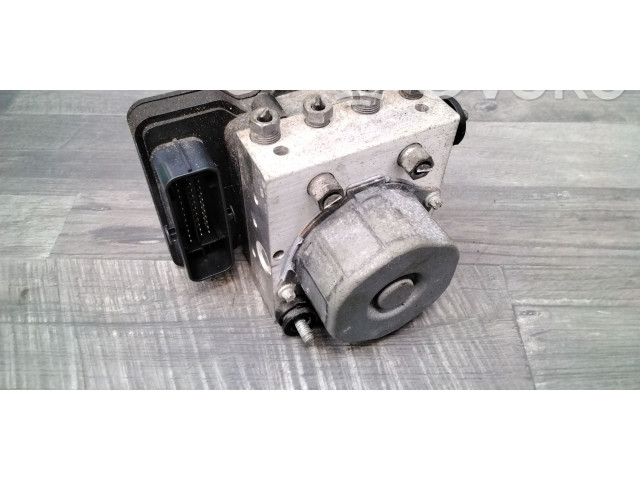 Jednotka ABS 476605492R   Renault Clio IV 2015