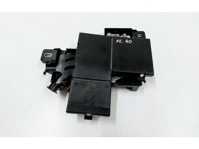   Pojistková skříňka 32359475   Volvo XC40 2022
