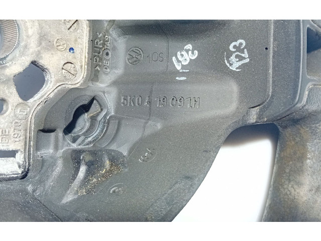 Руль Volkswagen Caddy  2004 - 2010 года 5K0419091H      