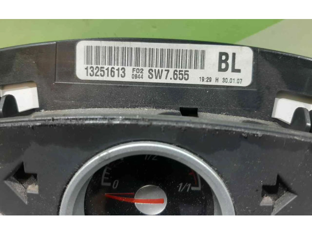 Přístrojová deska  Opel Corsa B 1997 13251613  