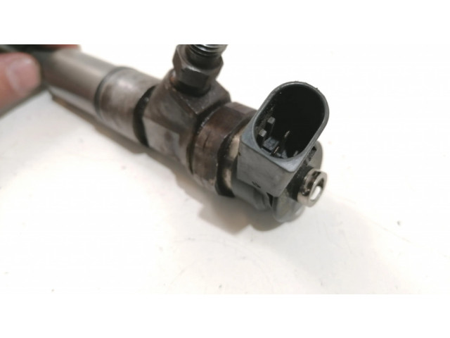 Vstřikovač 0445110131, 7789661   BMW 7 E65 E66  pro naftový motor 3.0  