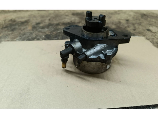Вакуумный насос 55193232, 0300458207   Alfa Romeo Mito 1.2     