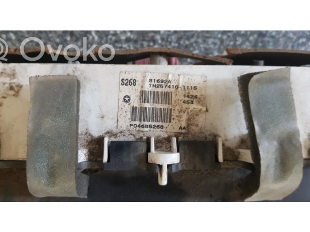 Přístrojová deska  Chrysler Voyager 1997 P04685268AA  
