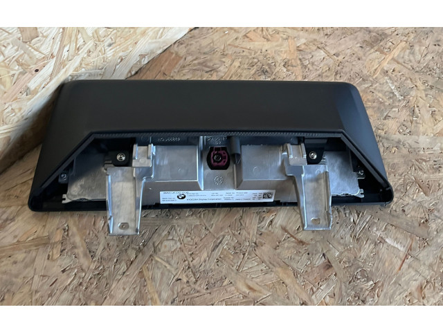 Дисплей    878140801   BMW M5 F90