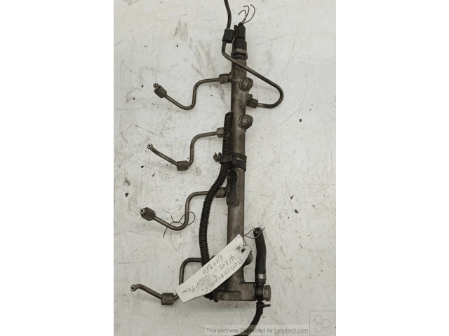 Vstřikovač BOSCH   Mercedes-Benz Vito Viano W638    611962 