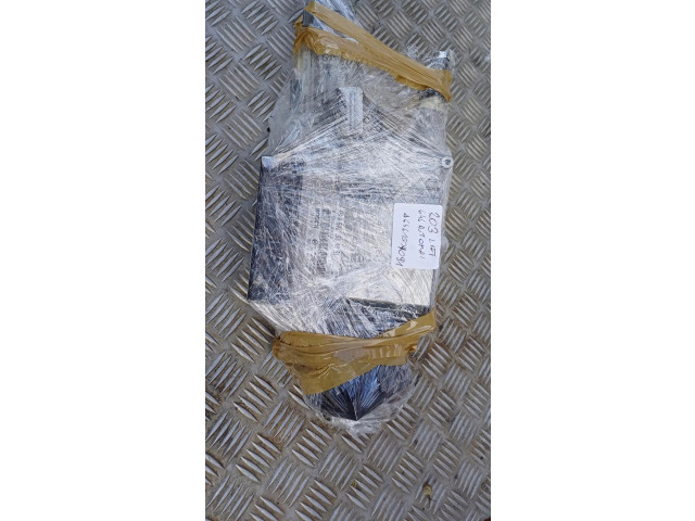 Řídící jednotka A6461504091   Mercedes-Benz C W203 2004