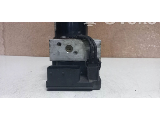 Jednotka ABS 9496942   Volvo V70 2005