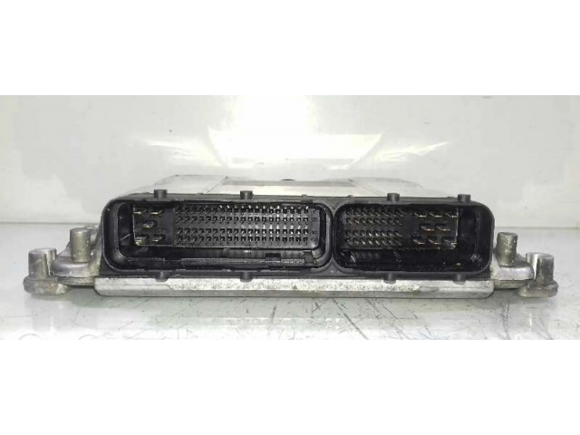 Блок управления двигателем Блок управления P05094800AC, 0281012999   Chrysler Voyager