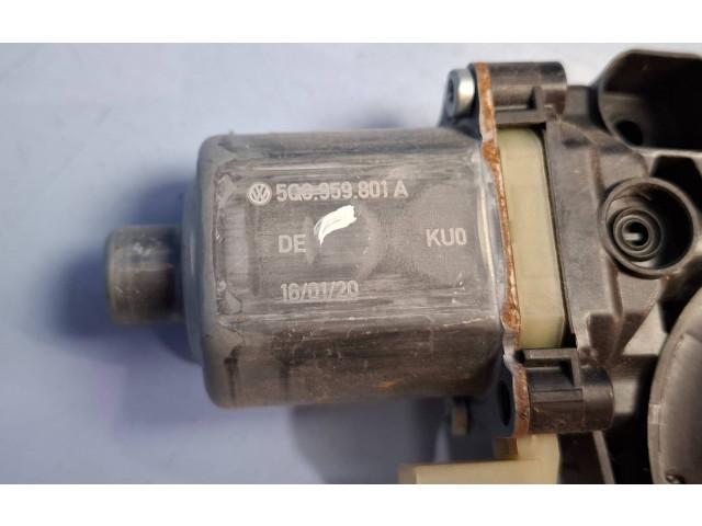 Jednotka ABS 5Q0959801A   Volkswagen Golf VIII 2020