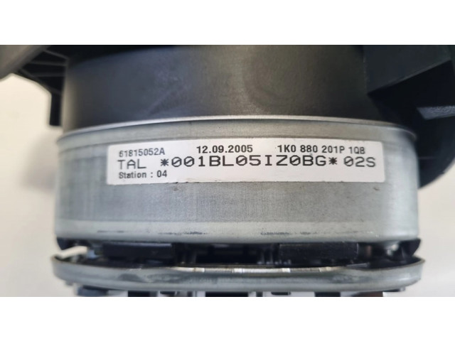 Подушка безопасности водителя 1K0880201P   Volkswagen Golf V