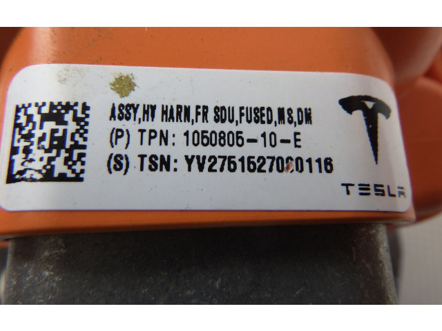   Pojistková skříňka 1050805-10-E   Tela Model S 2015