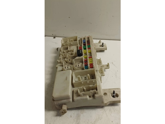 Блок предохранителей 519199020, 05019585   Mazda 3 I    